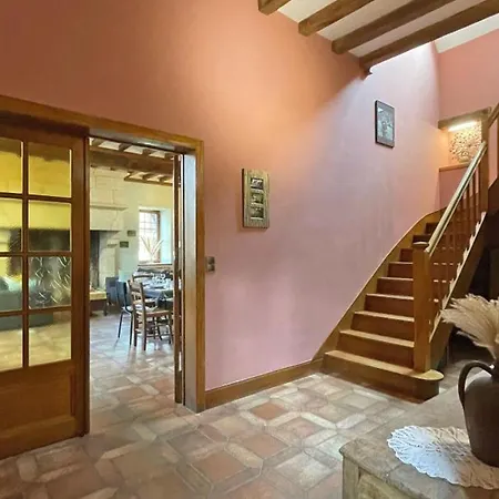 Manoir Du Xveme Siecle Avec Jardin Prive, Cheminee Et Animaux Acceptes - Fr-1-497-204