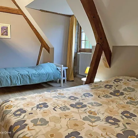 Manoir Du Xveme Siecle Avec Jardin Prive, Cheminee Et Animaux Acceptes - Fr-1-497-204 Casa de Férias *