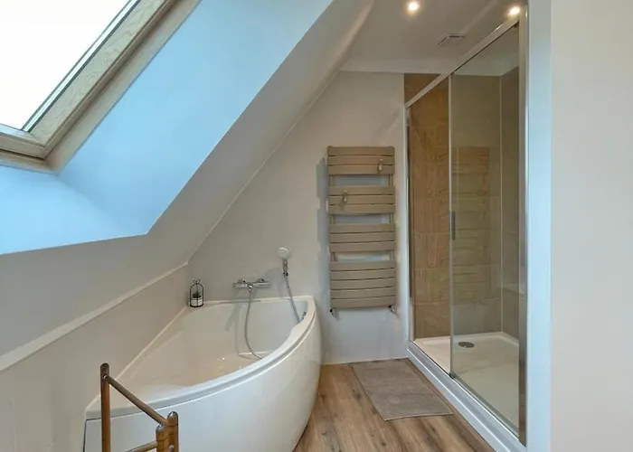 Manoir Du Xveme Siecle Avec Jardin Prive, Cheminee Et Animaux Acceptes - Fr-1-497-204 Colombiers (Orne)