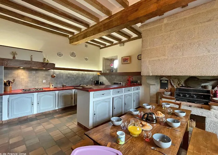 Manoir Du Xveme Siecle Avec Jardin Prive, Cheminee Et Animaux Acceptes - Fr-1-497-204 Casa de Férias Colombiers (Orne)