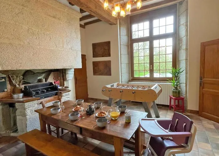 Manoir Du Xveme Siecle Avec Jardin Prive, Cheminee Et Animaux Acceptes - Fr-1-497-204 Colombiers (Orne)